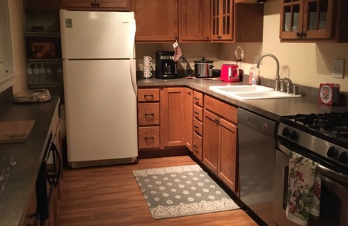 Corning Other | Idyllic Country Farm Stay with Breakfast & Breathtaking Views