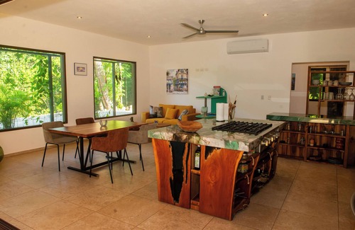 Paquera House | Charming country house in Playa Organos Paquera in the middle of nature