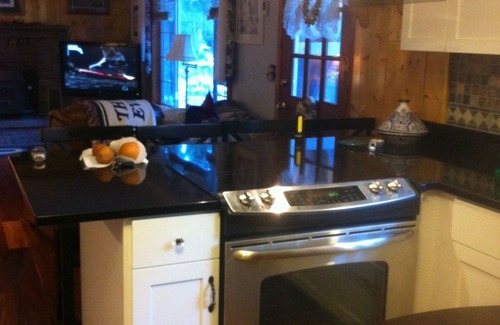 Christmas Valley Cabin | Tranquil Cottage with Hot Tub & Lake View - 10/10 Rated