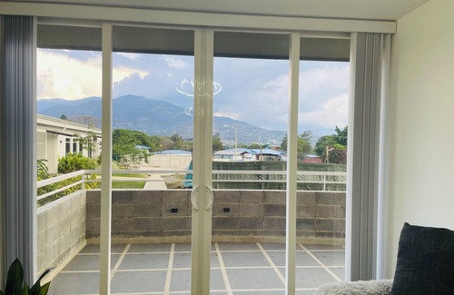 San Rafael Condo | Charming 2-bedroom condo with shared pool, gym, Wi-Fi, one parking space