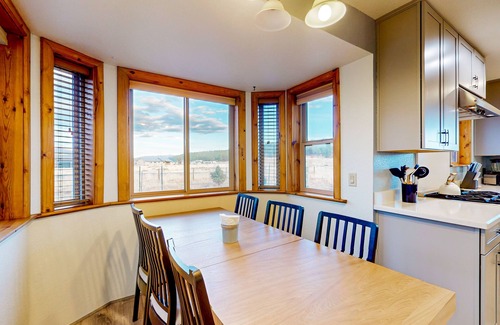Baderville House | Scenic Mountain-View Retreat with Deck and Cozy Fireplace