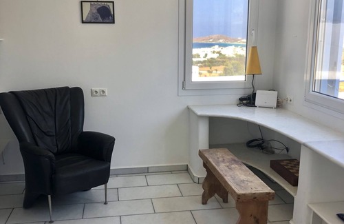 Agia Anna House | Idyllic Cycladic Retreat in Agia Anna - Steps from the Beach