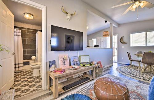 Yucca Valley House | Inviting Desert Cottage Near Joshua Tree with Hot Tub