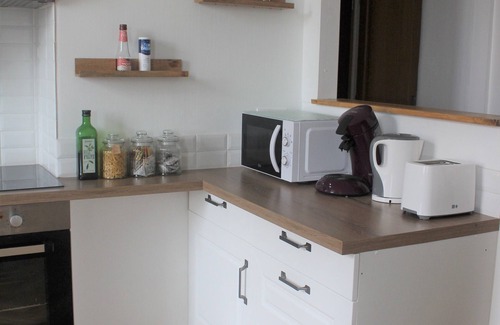 Auxerre Apartment | Ideal Downtown Apartment with Family-Friendly Amenities