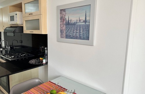 El Castillo Apartment | Family-Friendly 2 Bedroom Duplex With Mall Access