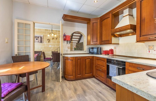 Tower Road Apartment | Exceptional Duplex Apartment in Central Sliema with Breakfast