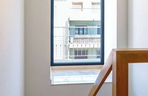 Sao Jorge de Arroios Apartment | Charming Duplex Apt in central Lisbon - Wifi and Lift