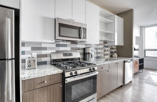East Cambridge Apartment | Modern East Cambridge 1BR with Gym & Pet-Friendly Perks