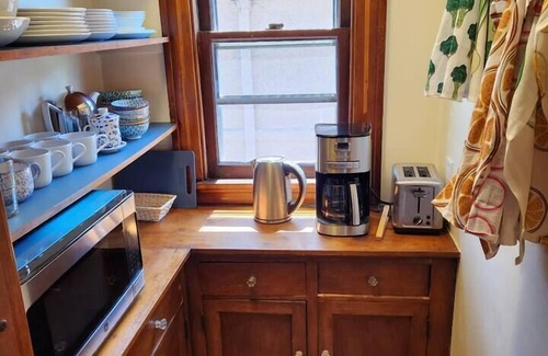 Downer Woods Apartment | Modern Eastside Duplex with Balcony Near UWM - Rated 10/10