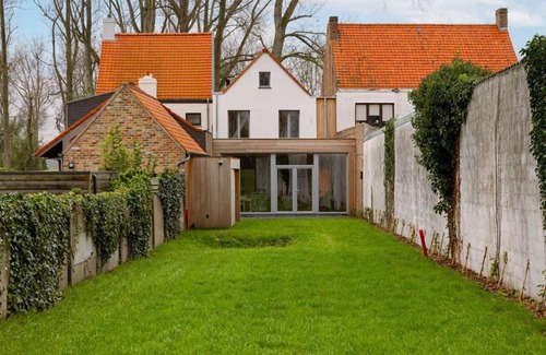 Damme House | Eco-Friendly Holiday Home in Damme - Family Friendly Retreat