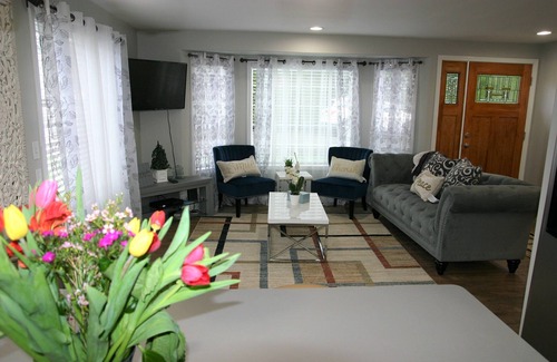 Westgate House | Elegant Edmonds Retreat - Family-Friendly & Highly Rated