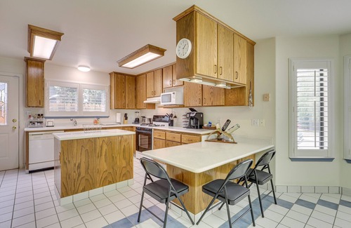 Elko House | Guest Rated: Elko Home with Pool Table and Special Amenities