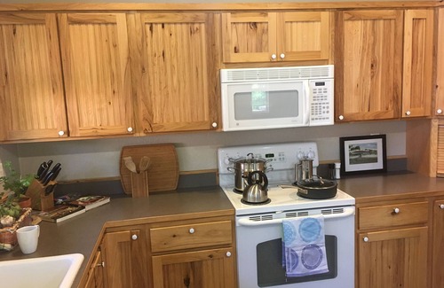 Elkton Cottage | Cozy Elkton Cottage: Guest Rated 10/10 with Breakfast