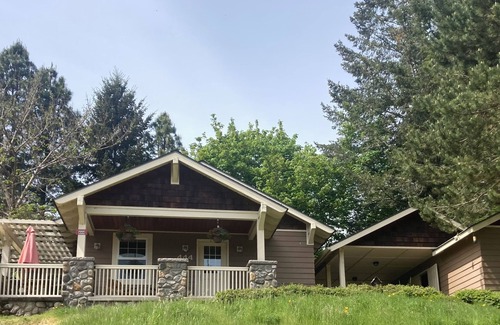 Elkton Cottage | Cozy Elkton Cottage: Guest Rated 10/10 with Breakfast