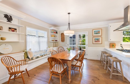 St. Helena Other | Downtown St. Helena Farm House: Pool, Spa & 10/10 Rating!