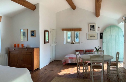 Saint-Siffret Other | Refurbished Farmhouse & Medieval Tower Near Avignon - 9.8/10