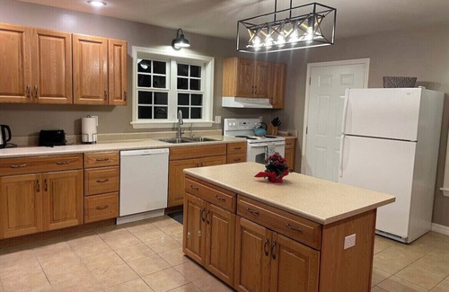 Mount Jackson Other | Inviting Farmhouse with Animal Encounters and Great Amenities