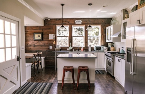 Petaluma Cottage | Inviting Farmhouse Retreat on Organic Cattle Ranch