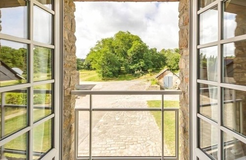 Mesquer Cottage | Cozy Gite Mesquer with Spa and Kitchen for 4 Guests