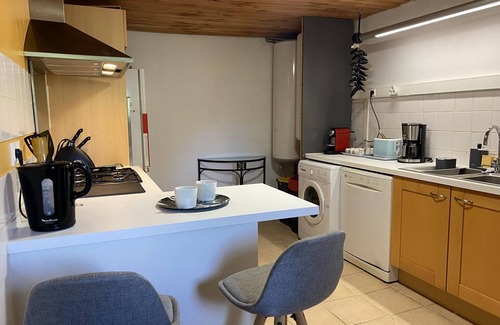 Gouise Cottage | Gite Gouise: Family-Friendly Retreat with Spa & Breakfast