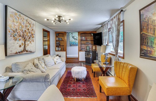 Farmington House | Charming Farmington Home ~ 5 Mi to UConn Health!