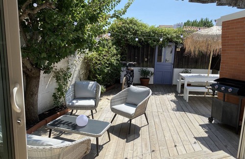 Les Sables d'Olonne House | Ideal Fisherman's House with Oceanfront Views in La Chaume
