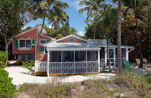 Captiva Cottage | Beachfront Retreat with Ocean Views and Golf Cart Access