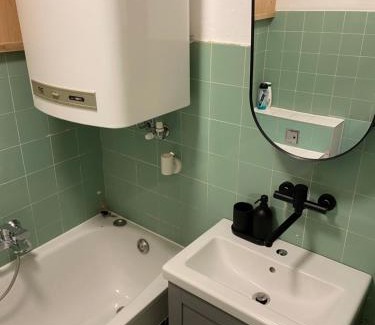 Lend Apartment | Budget-Friendly Summer Escape in Central Location