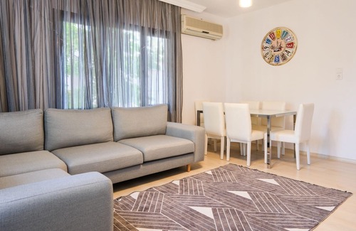 Ozbek Koyu Villa | Cozy Flat with Balcony Just 15 Minutes to Urla Art Street