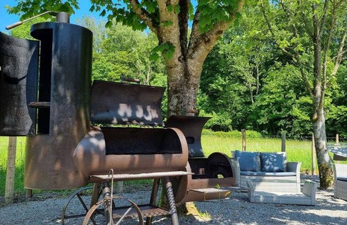 Boussois Cottage | Gite Fontenelle: Ideal Retreat for Families with Pets