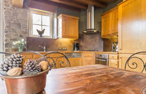 Coulouvray-Boisbenatre Cottage | Cozy Gite Coulouvray-Boisbenâtre with Spa and Kitchen