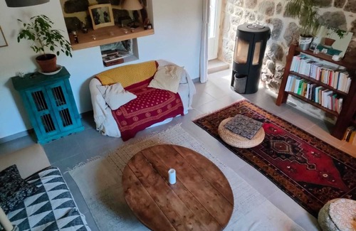 Malarce-sur-la-Thines House | Cozy Thines Valley Retreat - Pet & Child Friendly Getaway