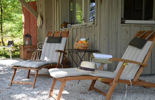 Saint-Denis-les-Martel Cottage | Cozy Cottage for Two in Dordogne with Heated Pool