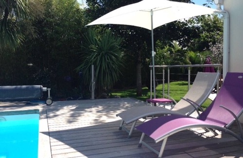 Saint-Trojan-les-Bains Villa | Bright Villa for 12 with Pool and Ocean View, Rated 10/10