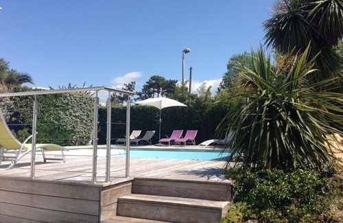 Saint-Trojan-les-Bains Villa | Bright Villa for 12 with Pool and Ocean View, Rated 10/10