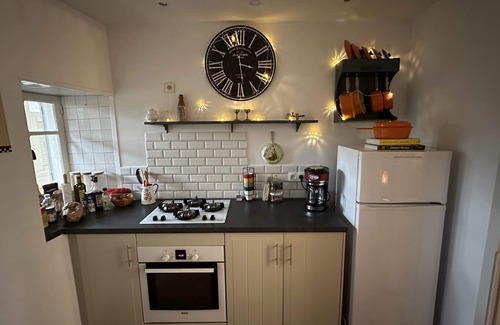 Verteuil-sur-Charente House | Cozy Cottage Retreat by the Charente with Spa & Hot Tub