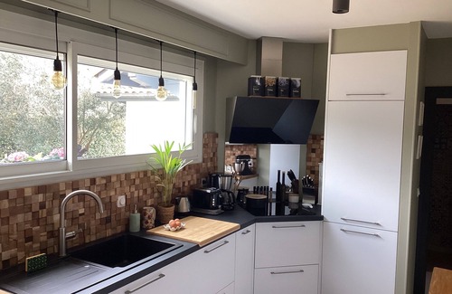 Vieux-Boucau-les-Bains Villa | Irresistible Villa with Heated Pool & Spa - 10/10 Rating
