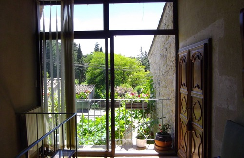 Villeneuve-les-Avignon House | Historic House with Pool in Villeneuve lès Avignon