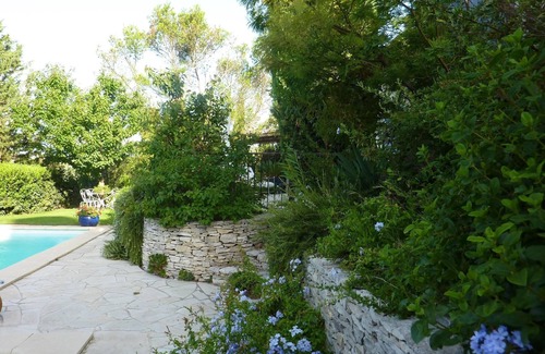 Les Hauts de Villeneuve Villa | Elegant Avignon Villa with Pool & Mediterranean Garden