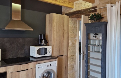 Sarlat-la-Caneda House | Authentic French Retreat with Pool and High Guest Rating