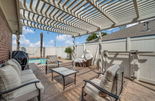 Frisco House | Exceptional Frisco Oasis with Pool, Patio & BBQ Amenities