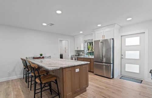 Vero Beach House | Charming, Fully Renovated 3bd/2bth house in awesome Vero Beach. Dogs welcome!