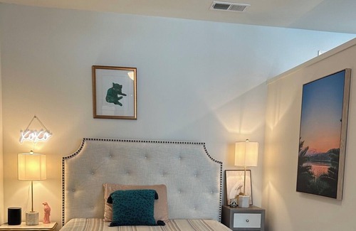 Galindo Condo | Urban Living Awaits at Furnished Condo on South First