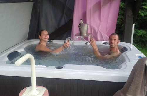 Sarlande Cottage | Relaxing Gite with Pool, Spa & Ocean View - Rated 10/10