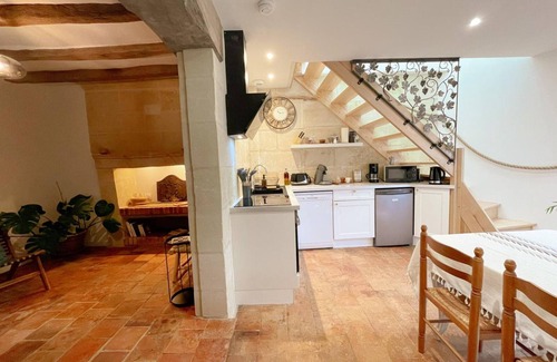 Azay-le-Rideau Cottage | Top-Rated Gite Azay-le-Rideau with Spa and Kitchen