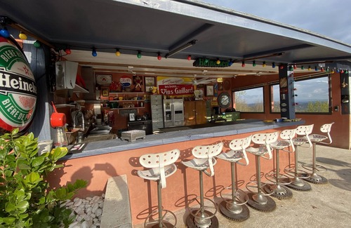 Meyssac House | Spacious Gîte Perfect for Families and Pet Lovers
