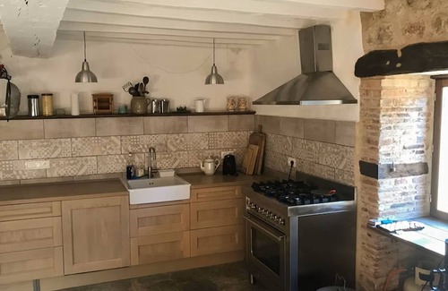 Genouillac House | Charming gîte with view near swimming lake