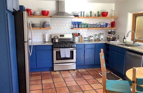 Old Town House | Historic Old Town Adobe: Pet-Friendly & Family Ready