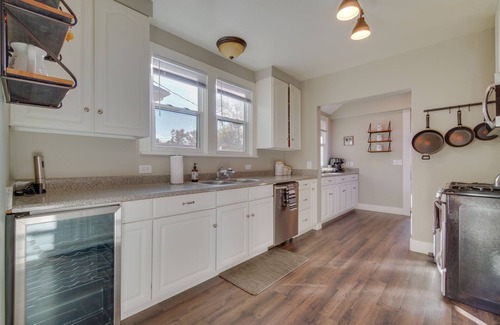 Windsor House | Ideal Retreat Near Windsor Lake & Downtown Attractions