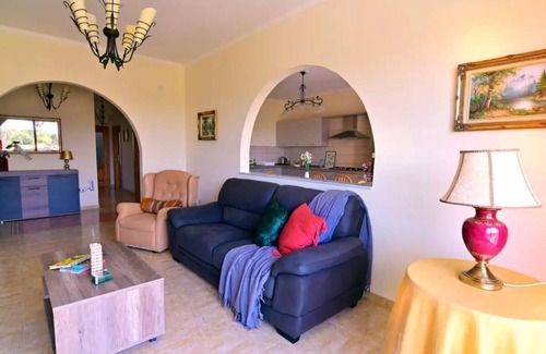 Bellavista Apartment | Inviting Getaway with Ocean Views in Marsascala